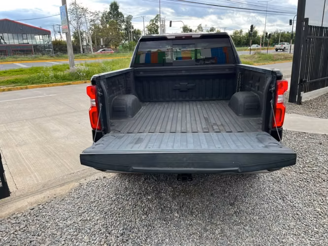CHEVROLET SILVERADO LTZ 5.3 4X4 2019 - Imagen 8
