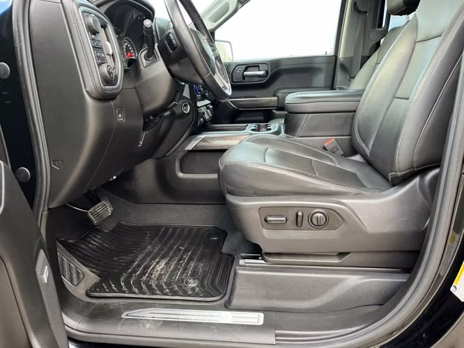 CHEVROLET SILVERADO LTZ 5.3 4X4 2019 - Imagen 16