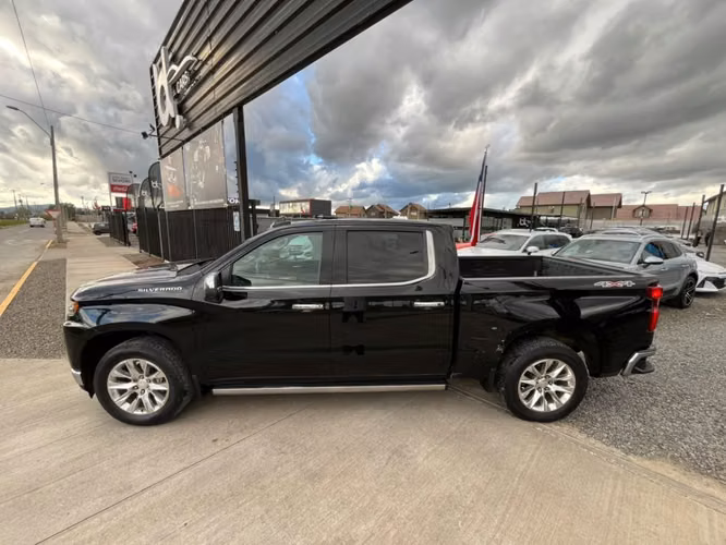 CHEVROLET SILVERADO LTZ 5.3 4X4 2019 - Imagen 9