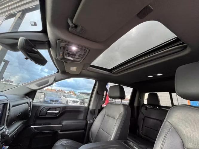 CHEVROLET SILVERADO LTZ 5.3 4X4 2019 - Imagen 10