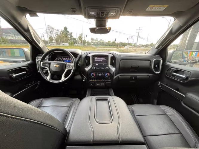 CHEVROLET SILVERADO LTZ 5.3 4X4 2019 - Imagen 12