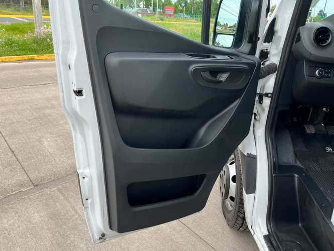 MERCEDES-BENZ SPRINTER 516 CDI 2022