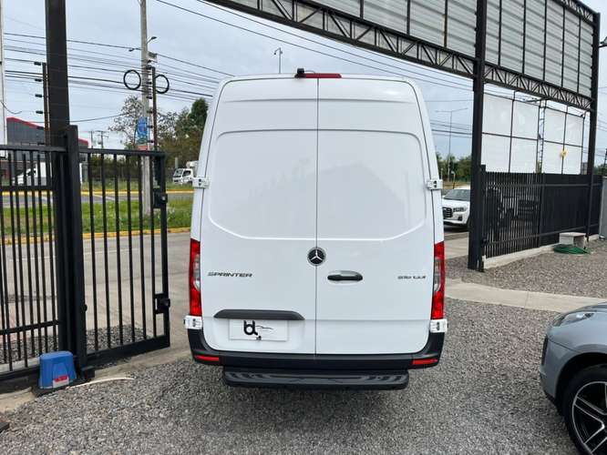 MERCEDES-BENZ SPRINTER 516 CDI 2022