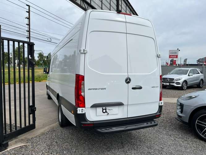 MERCEDES-BENZ SPRINTER 516 CDI 2022