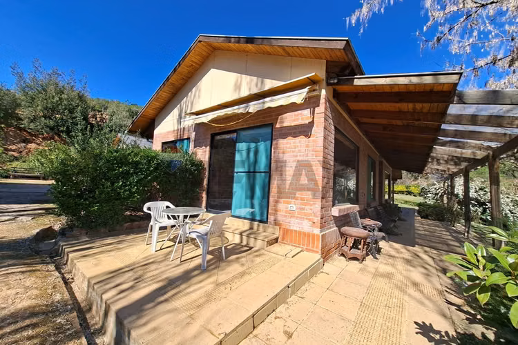 Se vende hermosa casa en tranquilo sector - Imagen 3