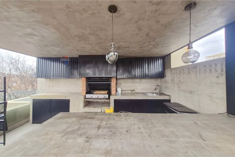2 estacionamientos y 3 bodegas! y roof top - Imagen 13