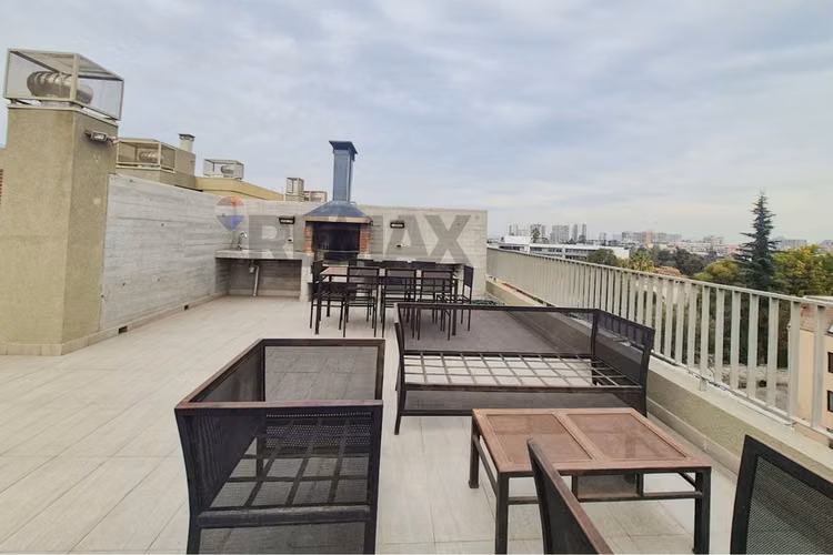 2 estacionamientos y 3 bodegas! y roof top - Imagen 33