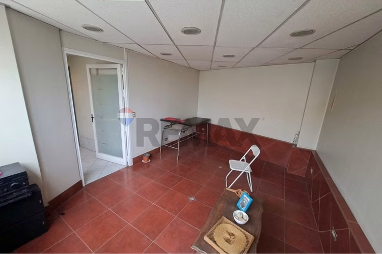 "oficina en centro histórico de santiago, 61 m²" - Imagen 2
