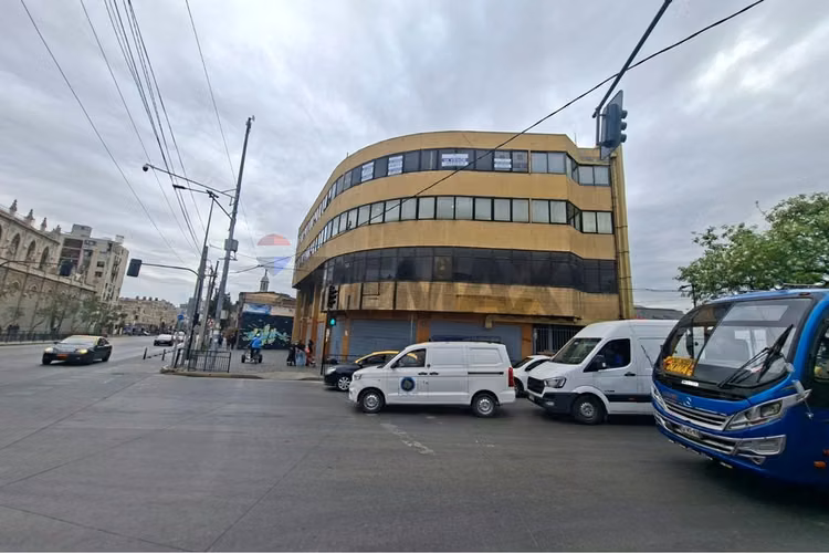"oficina en centro histórico de santiago, 61 m²"