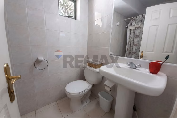 Exclusivo departamento con 3 estacionamientos - Imagen 15
