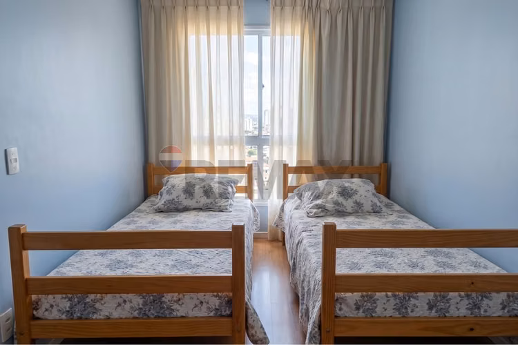 Exclusivo departamento con 3 estacionamientos - Imagen 10