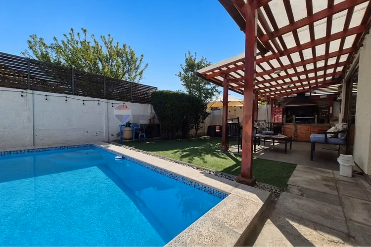 Arriendo casa no perimetral, peñalolén  4d, 3b, 2e - Imagen 10