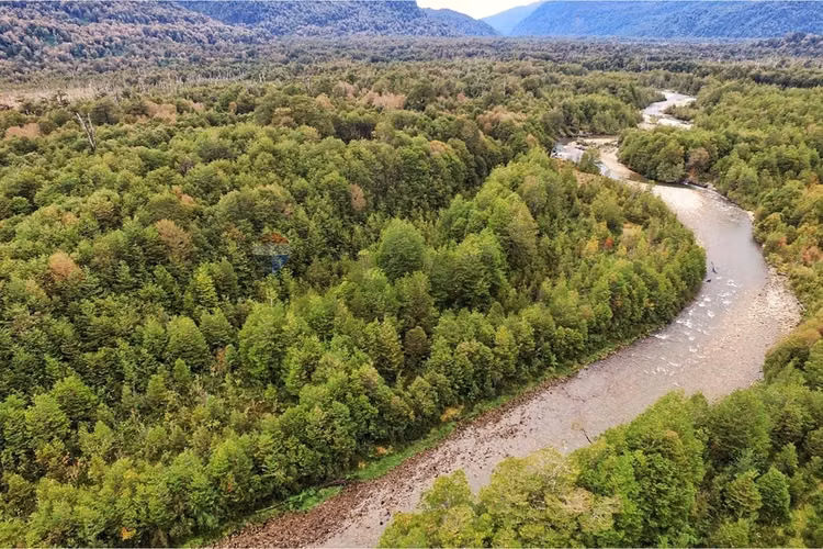 Patagonia con río | 20.000 m² para invertir - Imagen 20