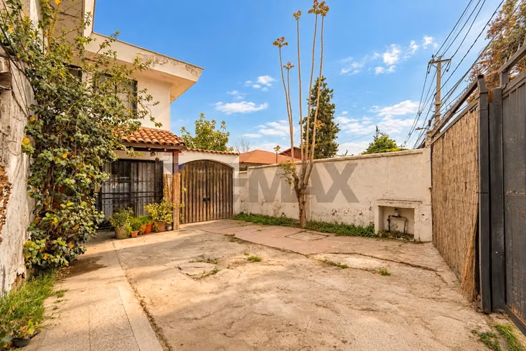 Venta casa 3 dormitorios 1 baño la reina - Imagen 2
