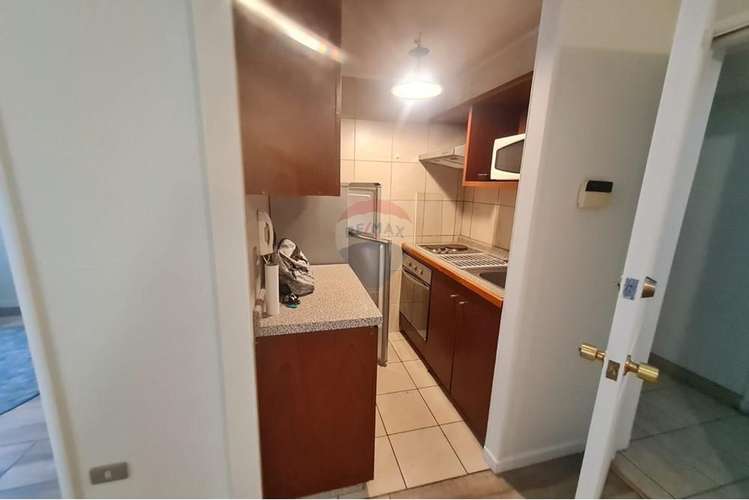 Departamento 1d + 1b a pasos de metro santa lucia - Imagen 15