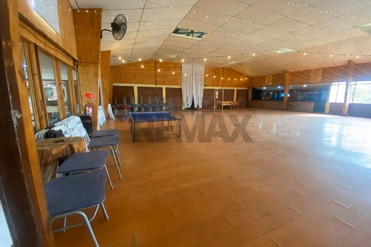 Restaurante y salón centro de eventos