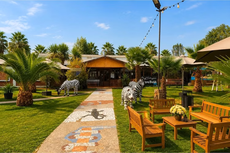 Restaurante y salón centro de eventos