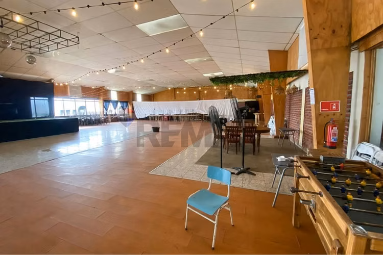 Restaurante y salón centro de eventos