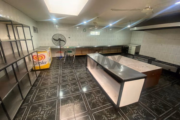 Restaurante y salón centro de eventos