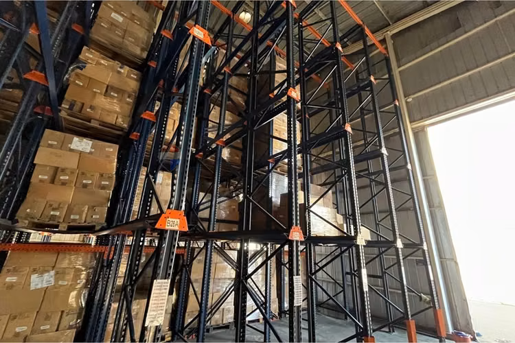Se arrienda bodega rackeada talca - Imagen 13