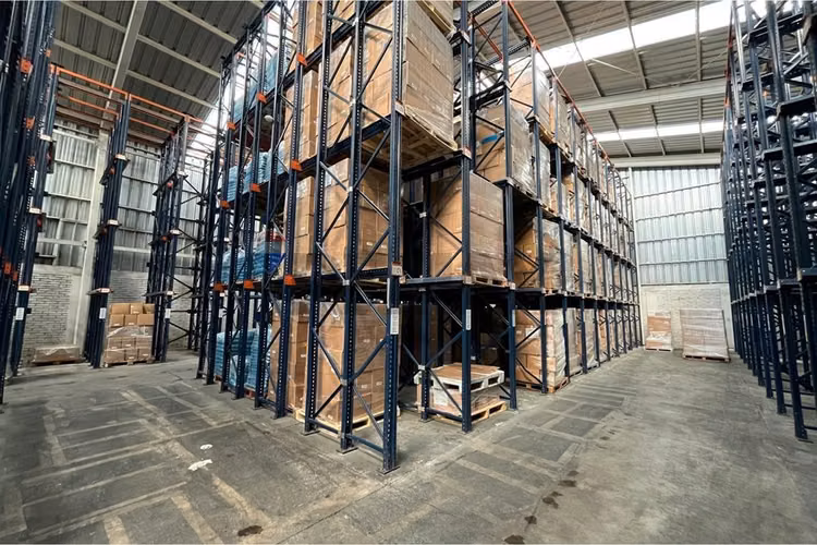 Se arrienda bodega rackeada talca - Imagen 10