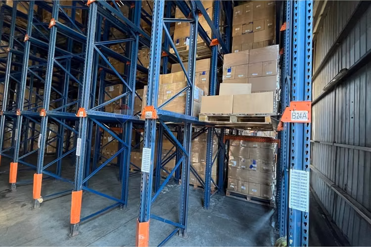 Se arrienda bodega rackeada talca - Imagen 5