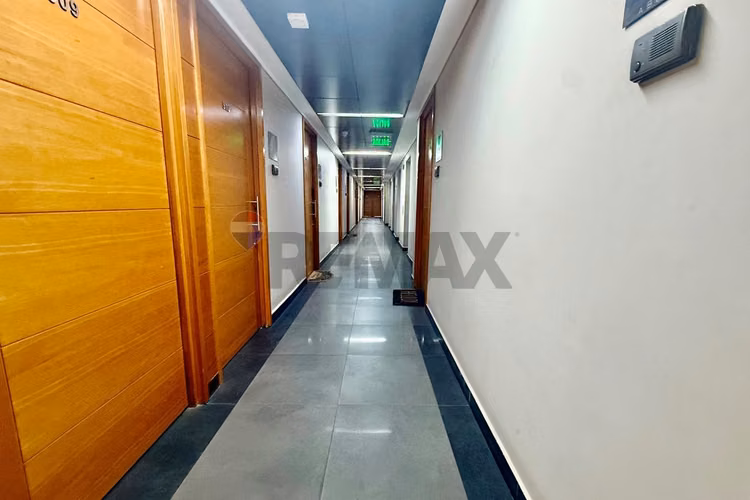 Oficina en venta a pasos de futura estacion l 7