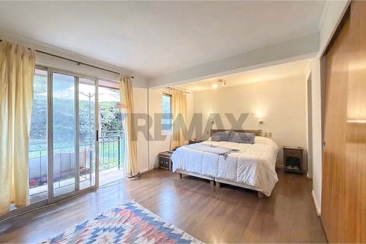 Casa esquina 7d/4b con piscina, las condes - Imagen 12