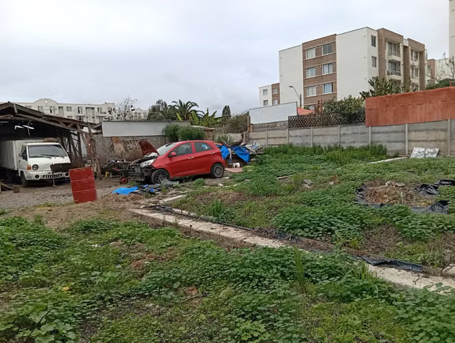 TERRENO COMERCIAL A PASOS DE AVENIDA DE AGUIRRE