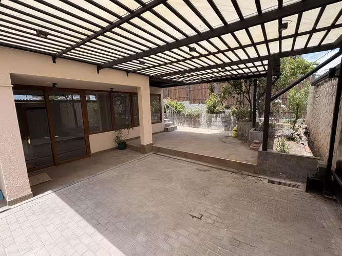 VENTA CASA 3HAB 2BA Y SERVICIO EN LOS DOMINICOS - Imagen 7