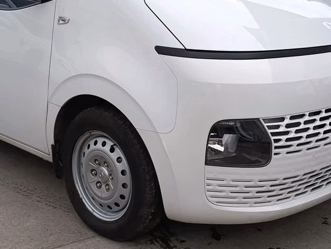 HYUNDAI STARIA 2023 - Imagen 5