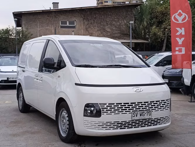 HYUNDAI STARIA 2023 - Imagen 3