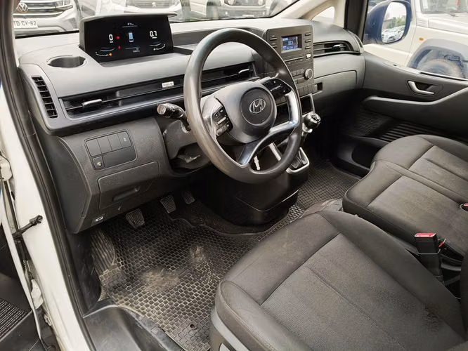 HYUNDAI STARIA 2023 - Imagen 17