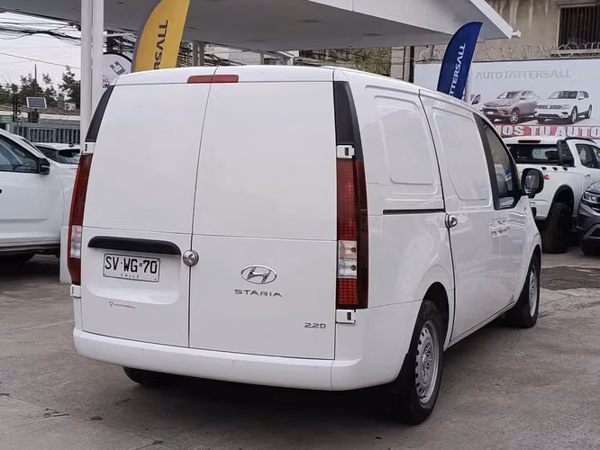 HYUNDAI STARIA 2023 - Imagen 8