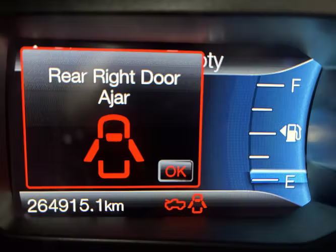 CAMIONETA FORD  RANGER XLT 3.2 DIESEL AÑO 2018 Km 264442 - Imagen 6