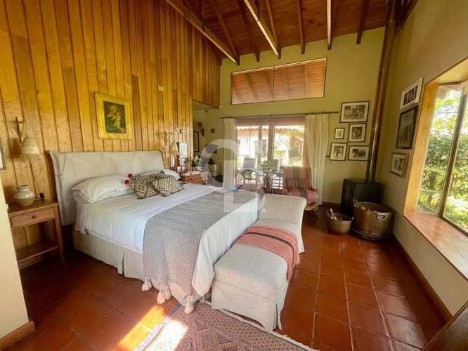 Casona de campo en Rapel, con parque y orilla. CBG