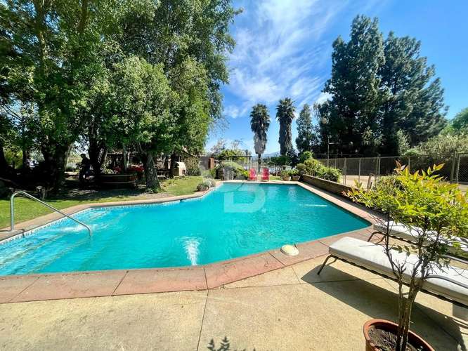 Casona de campo en Rapel, con parque y orilla. CBG