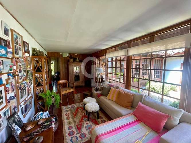 Casona de campo en Rapel, con parque y orilla. CBG