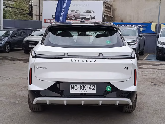 LYNK&CO 08 2027 - Imagen 8
