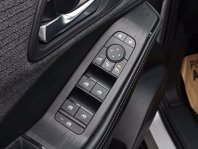 NISSAN X-TRAIL 2025 - Imagen 11