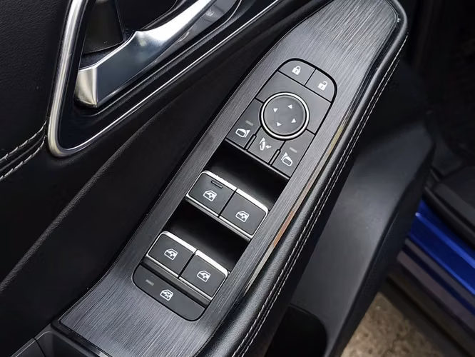 NISSAN X-TRAIL 2023 - Imagen 12