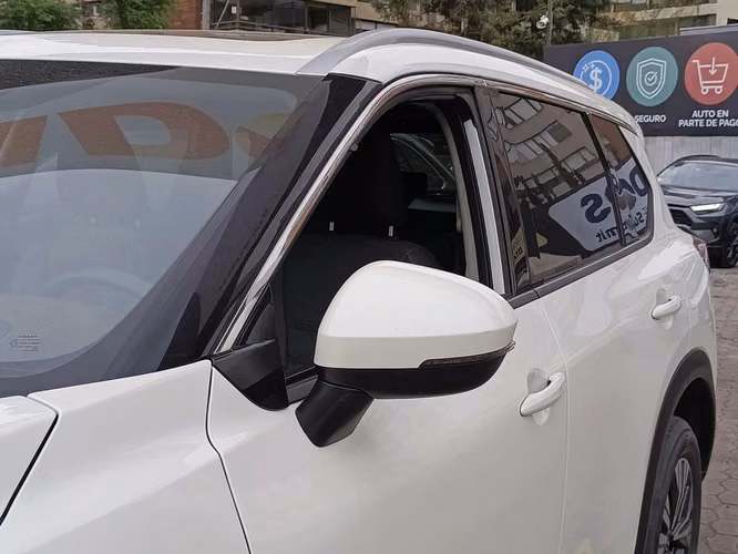 NISSAN X-TRAIL 2024 - Imagen 3