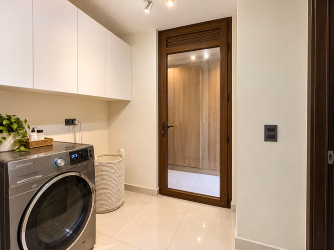 ARRIENDO ESPECTACULAR CASA PIEDRA ROJA 3D, 3B + SERVICIO + BODEGA - Imagen 7