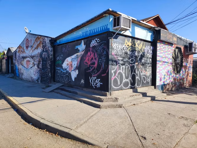 EXCELENTE OPORTUNIDAD COMERCIAL EN MAIPÚ — LOCAL EN VENTA DE 182 M²