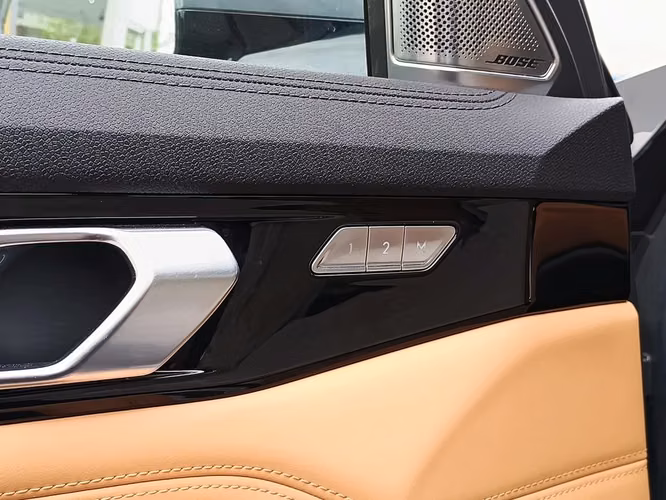 LYNK&CO 09 2027 - Imagen 12