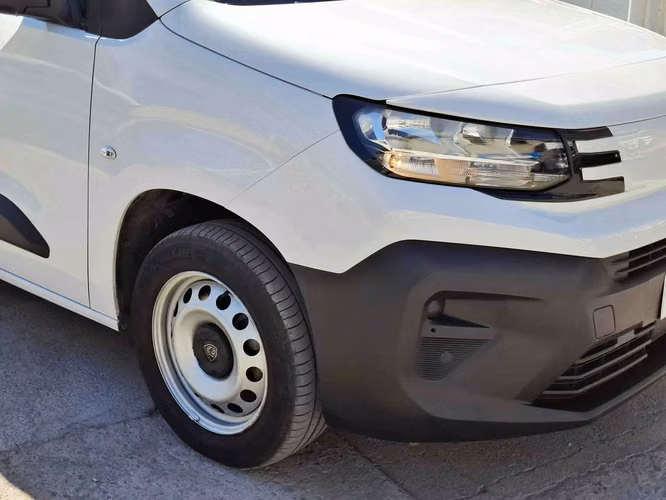 PEUGEOT PARTNER 2025 - Imagen 4