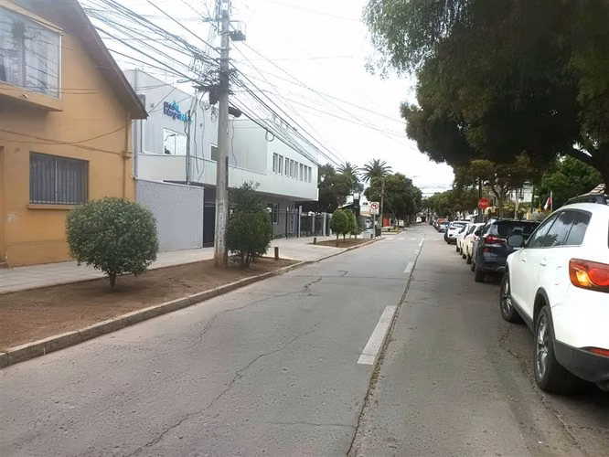 Se arrienda casa a pasos de comercio - Imagen 12