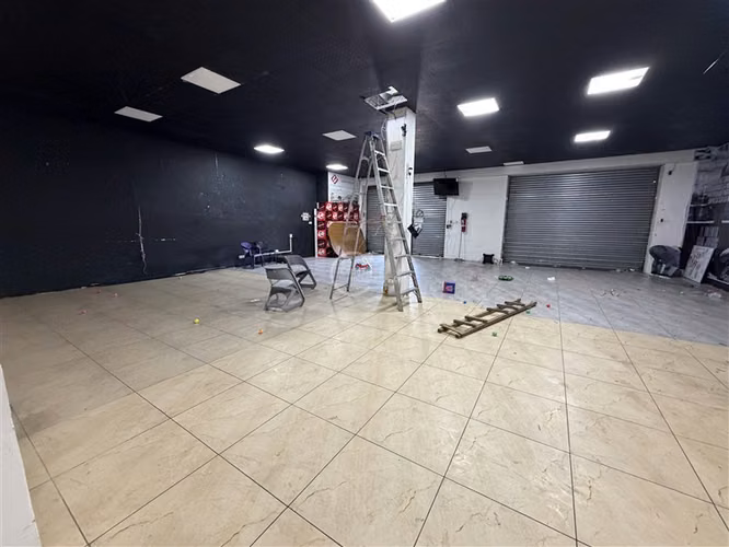 BODEGA CON LOCAL MEIGGS - Imagen 20