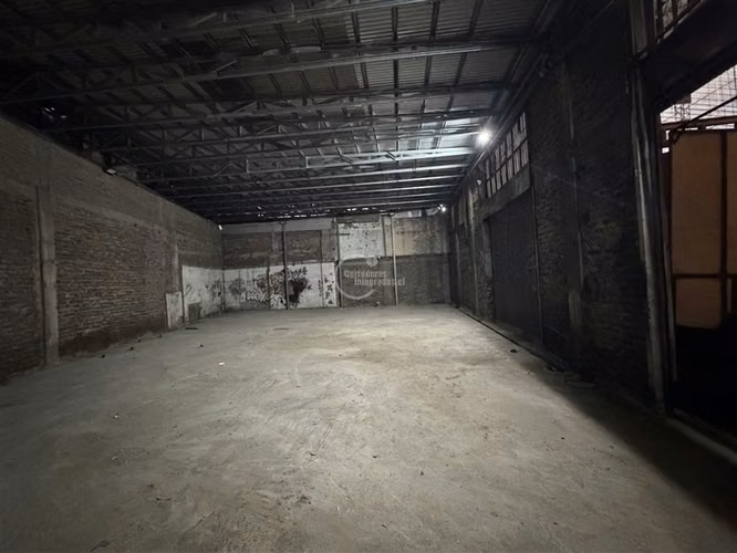 BODEGA CON LOCAL MEIGGS - Imagen 3
