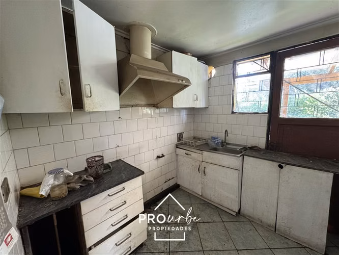 Para remodelar 4 D 2B + studio a cuadras de Plaza Egaña - Imagen 7
